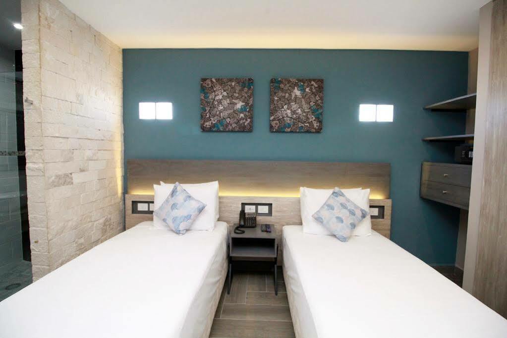 Bfh Attraction Deluxe Hotel Playa del Carmen Exterior foto