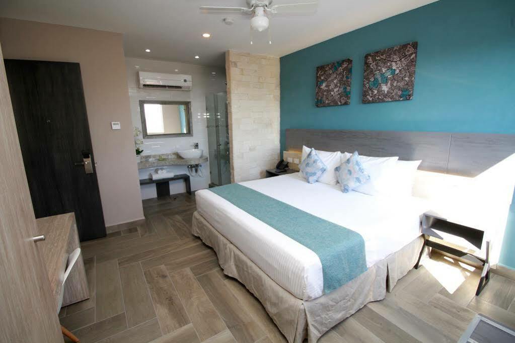 Bfh Attraction Deluxe Hotel Playa del Carmen Exterior foto
